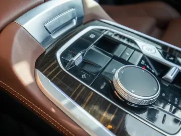 BMW X5 xDr. M Sport PRO Pneumatic Susp. HK Pano Iconic Glow