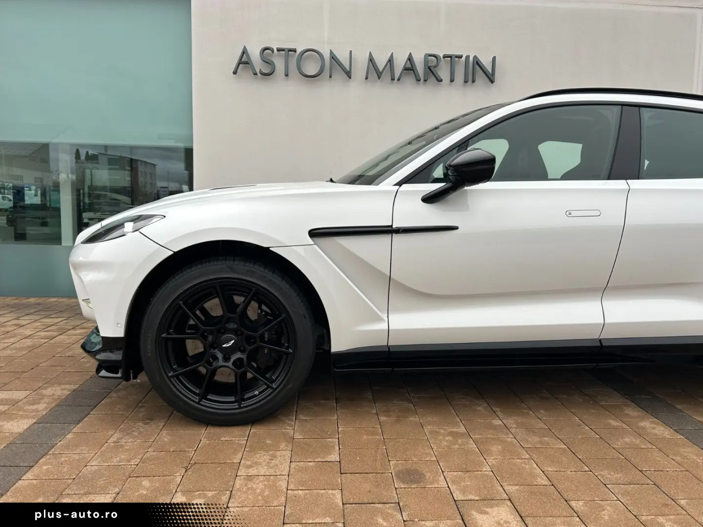 ASTON MARTIN DBX 4.0 V8 DBX707   Lunar White