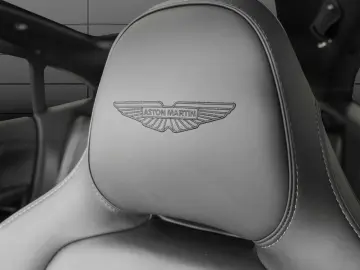 ASTON MARTIN DBX 707 MY 2025