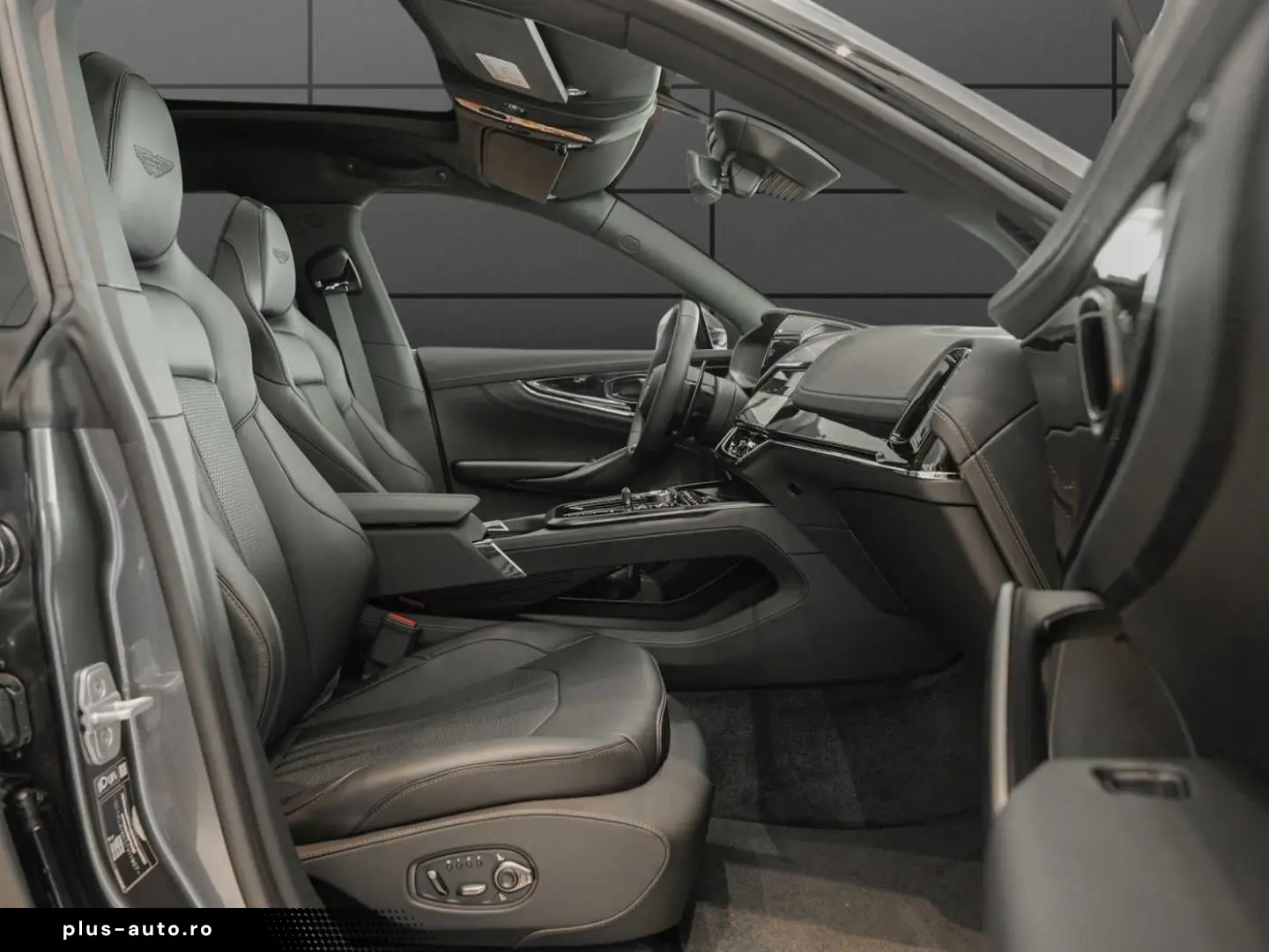 ASTON MARTIN DBX 707 MY 2025