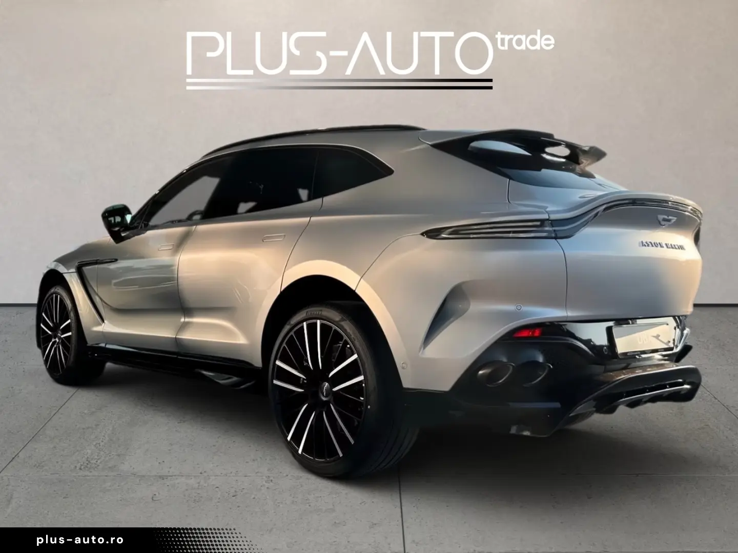 ASTON MARTIN DBX 707