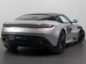 ASTON MARTIN DB12 4.0 V8  25MY