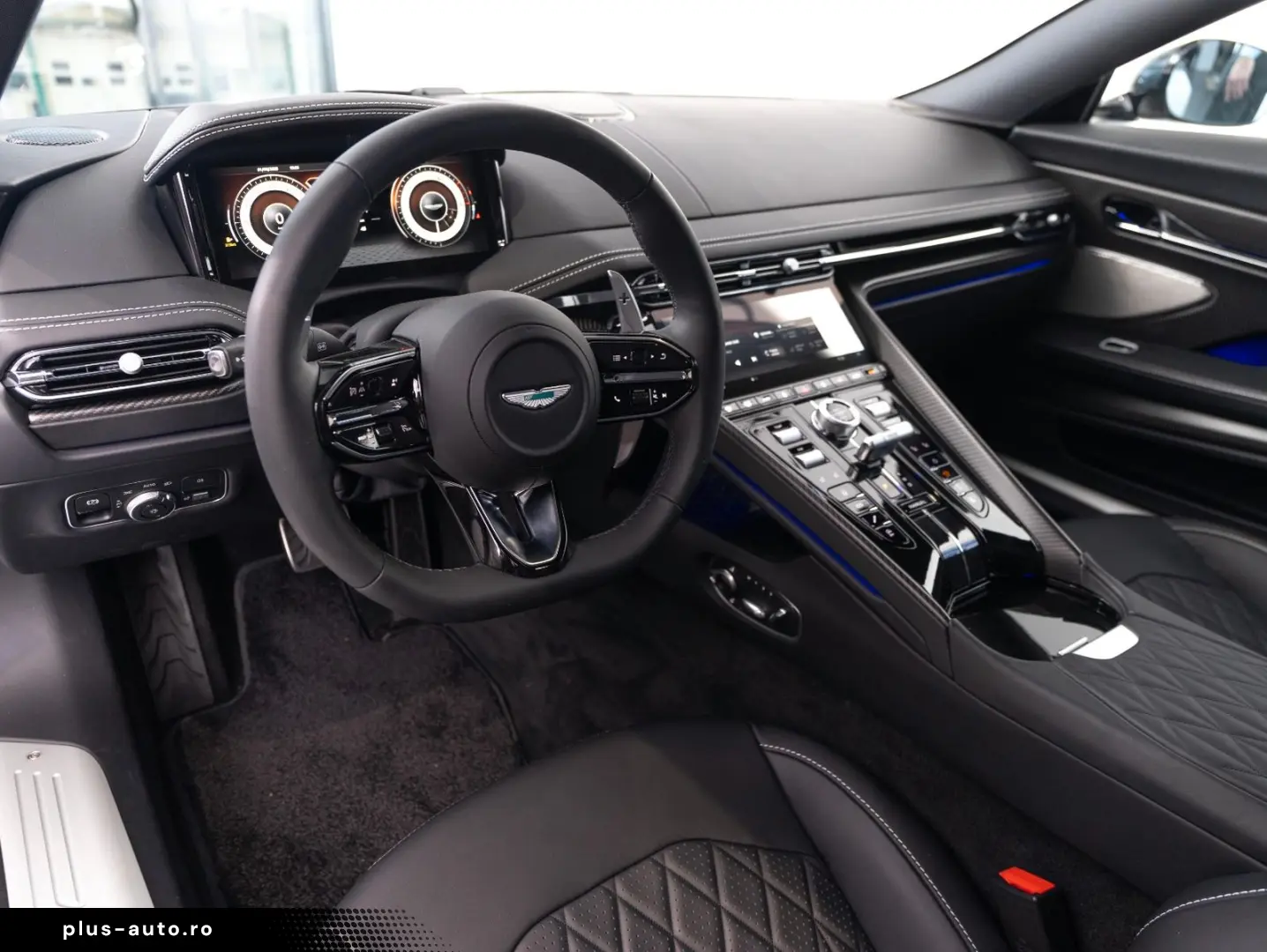 ASTON MARTIN DB12 4.0 V8  25MY