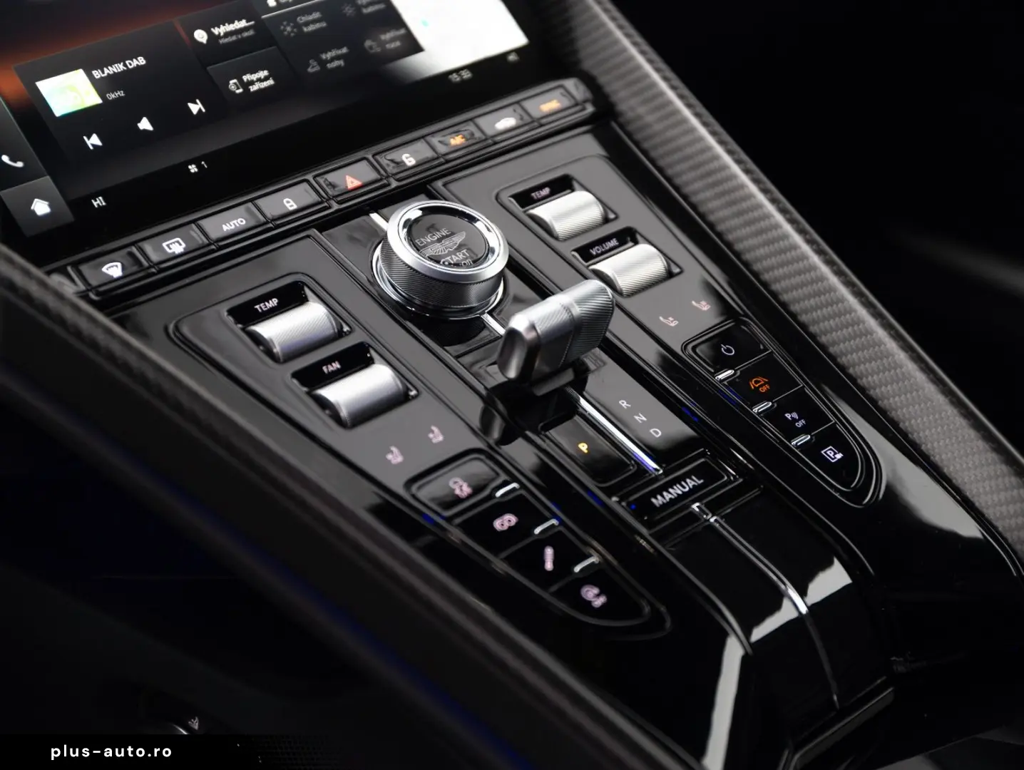 ASTON MARTIN DB12 4.0 V8  25MY