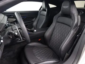 ASTON MARTIN DB12 4.0 V8  25MY