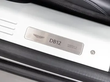 ASTON MARTIN DB12 4.0 V8  25MY