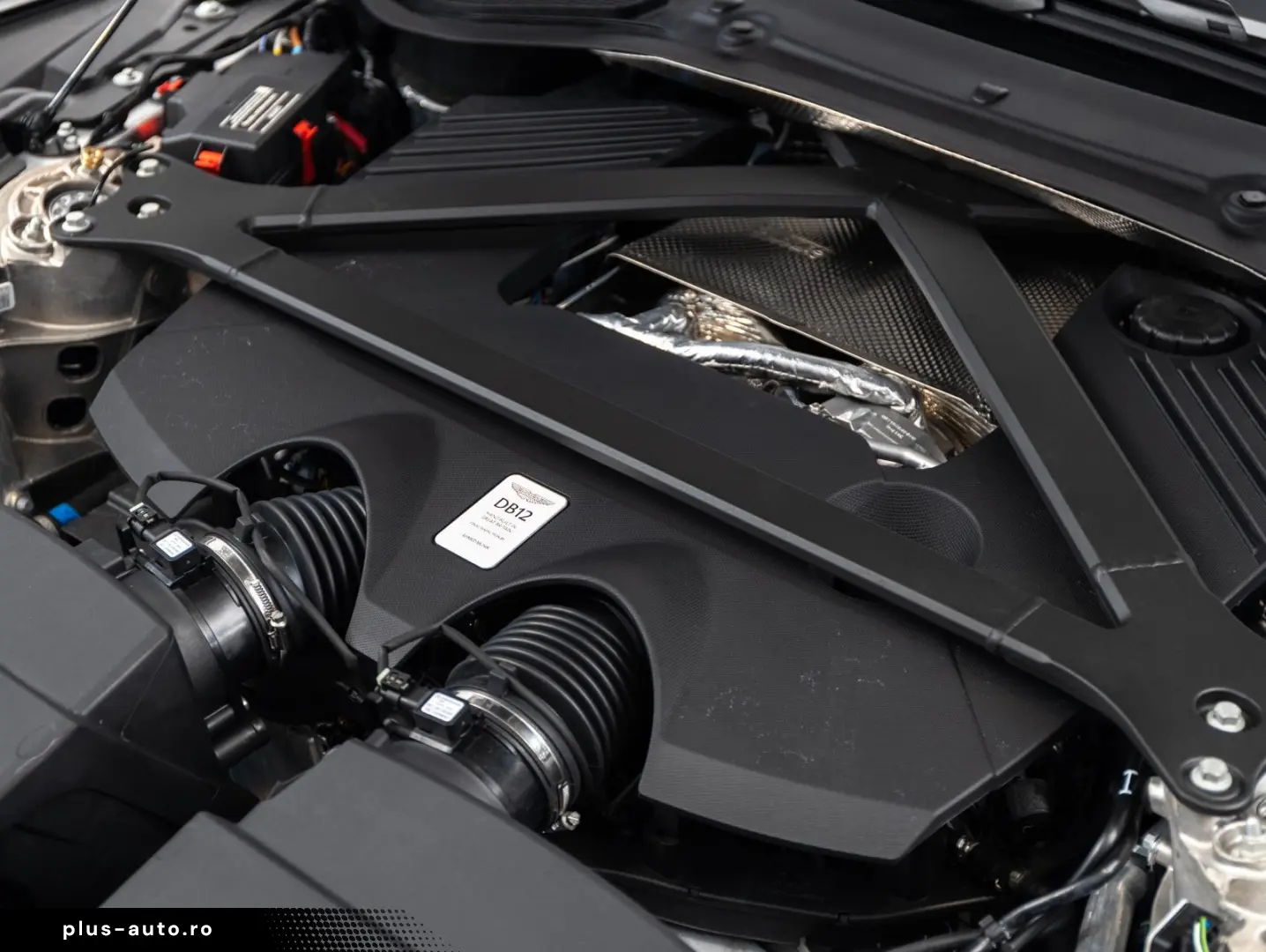 ASTON MARTIN DB12 4.0 V8  25MY