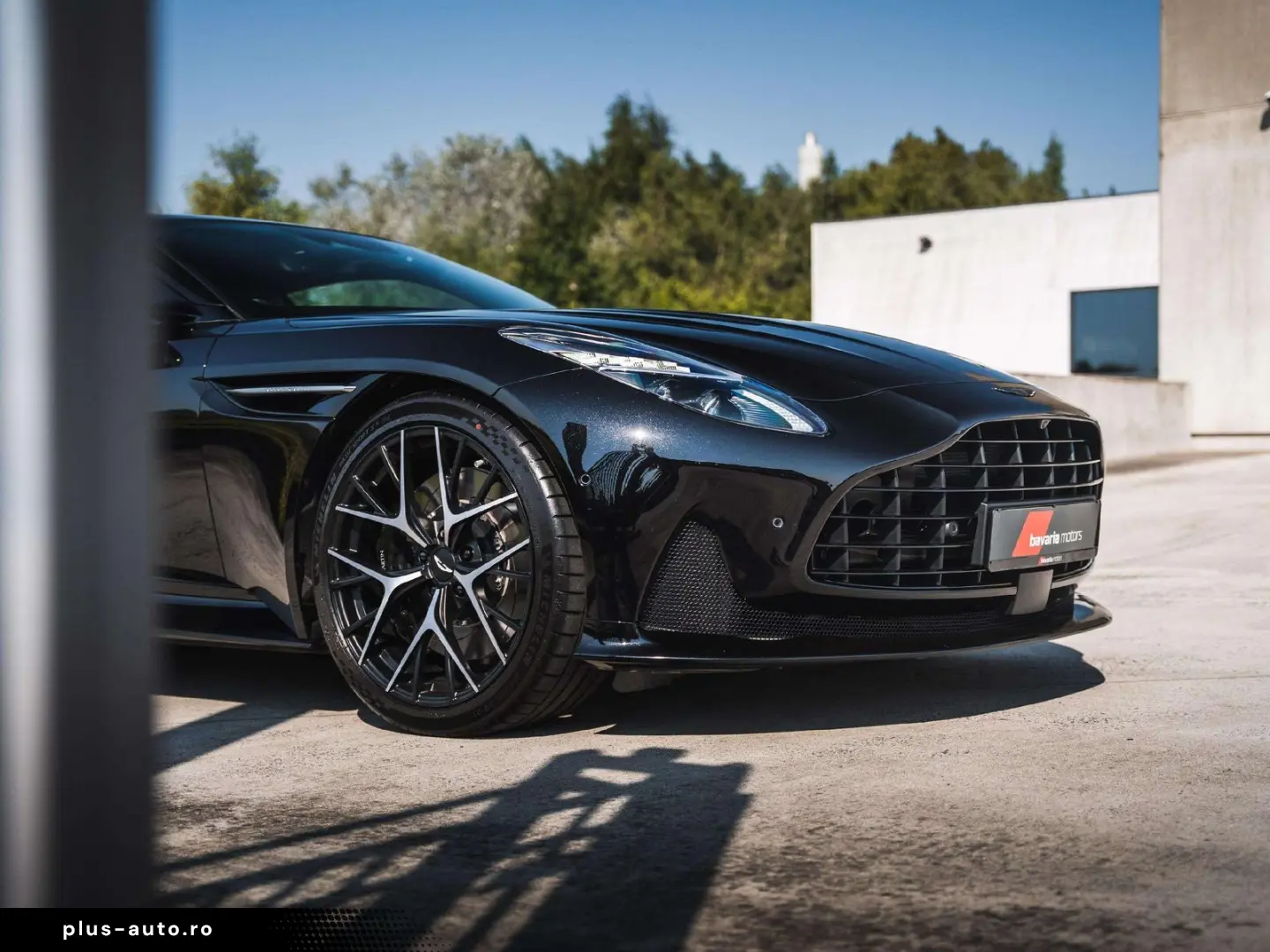 ASTON MARTIN DB12 Bowers   Wilkins   V8   Sport Seats   VAT