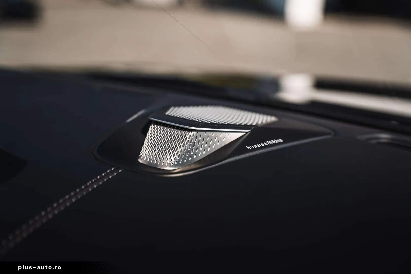 ASTON MARTIN DB12 Bowers   Wilkins   V8   Sport Seats   VAT