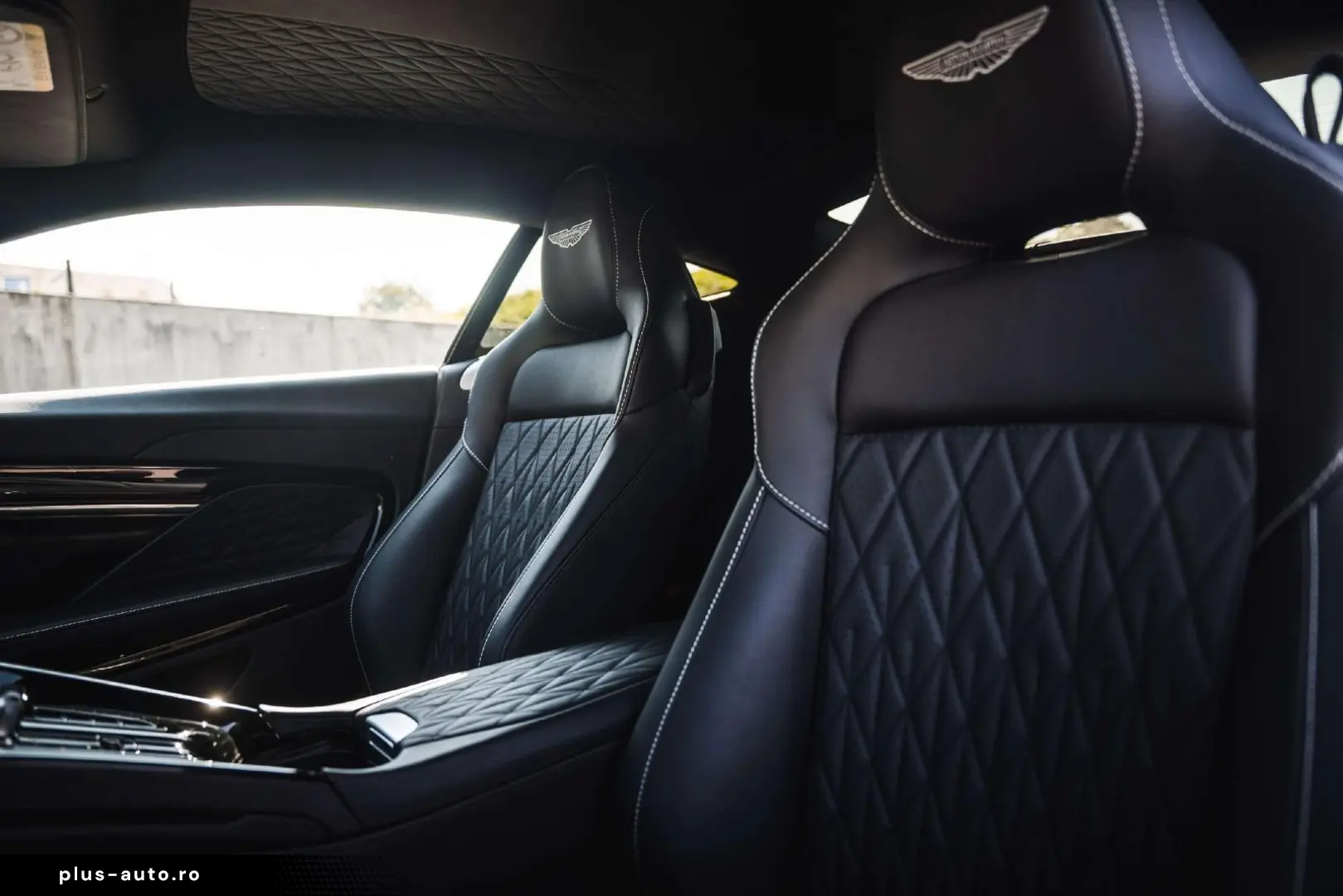 ASTON MARTIN DB12 Bowers   Wilkins   V8   Sport Seats   VAT