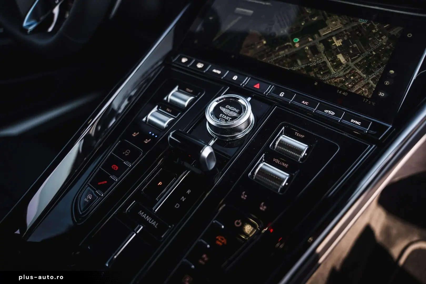 ASTON MARTIN DB12 Bowers   Wilkins   V8   Sport Seats   VAT