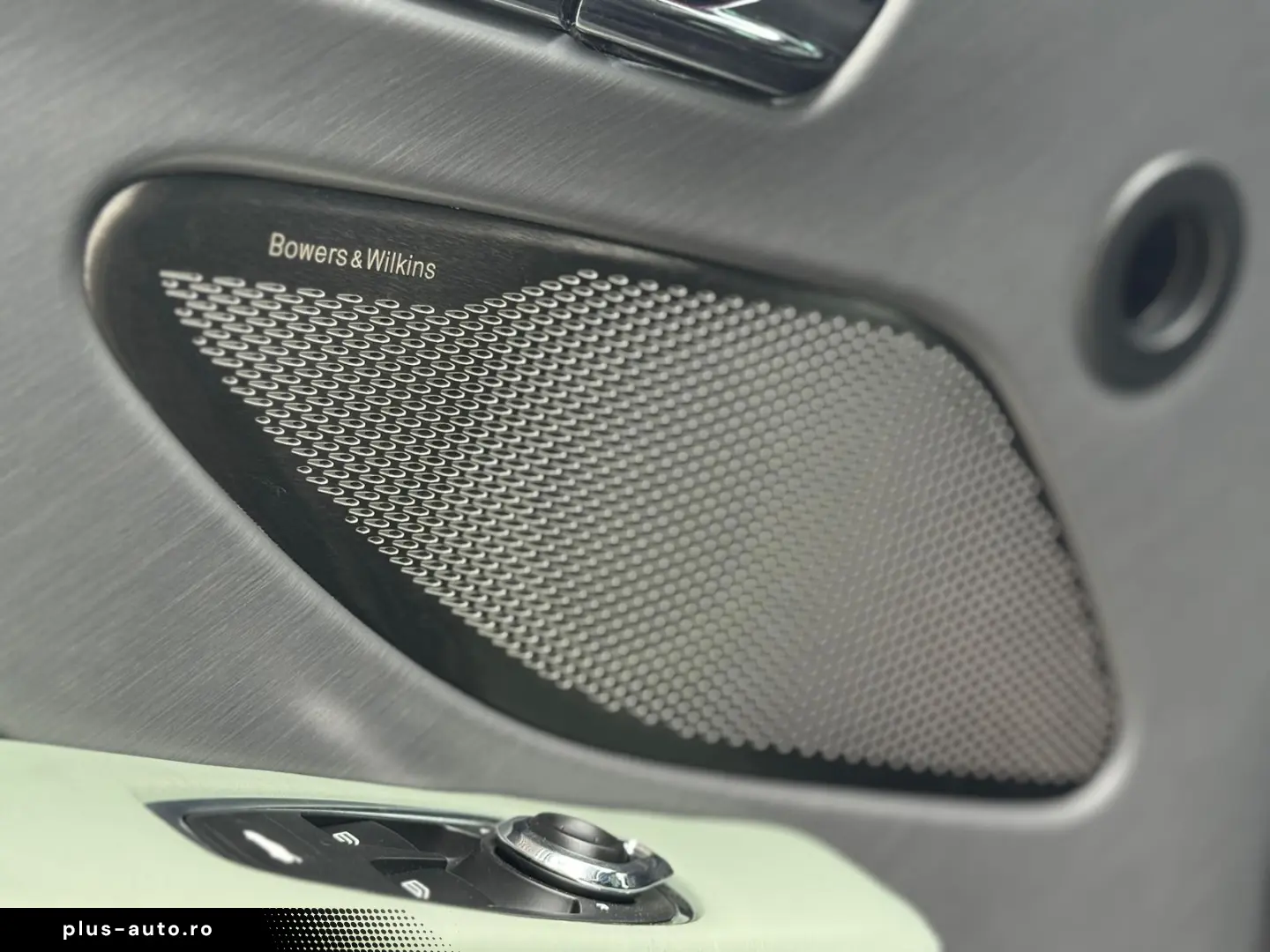 ASTON MARTIN DB12 4.0 V8 - Bowers & Wilkins Audio Ce&hellip;