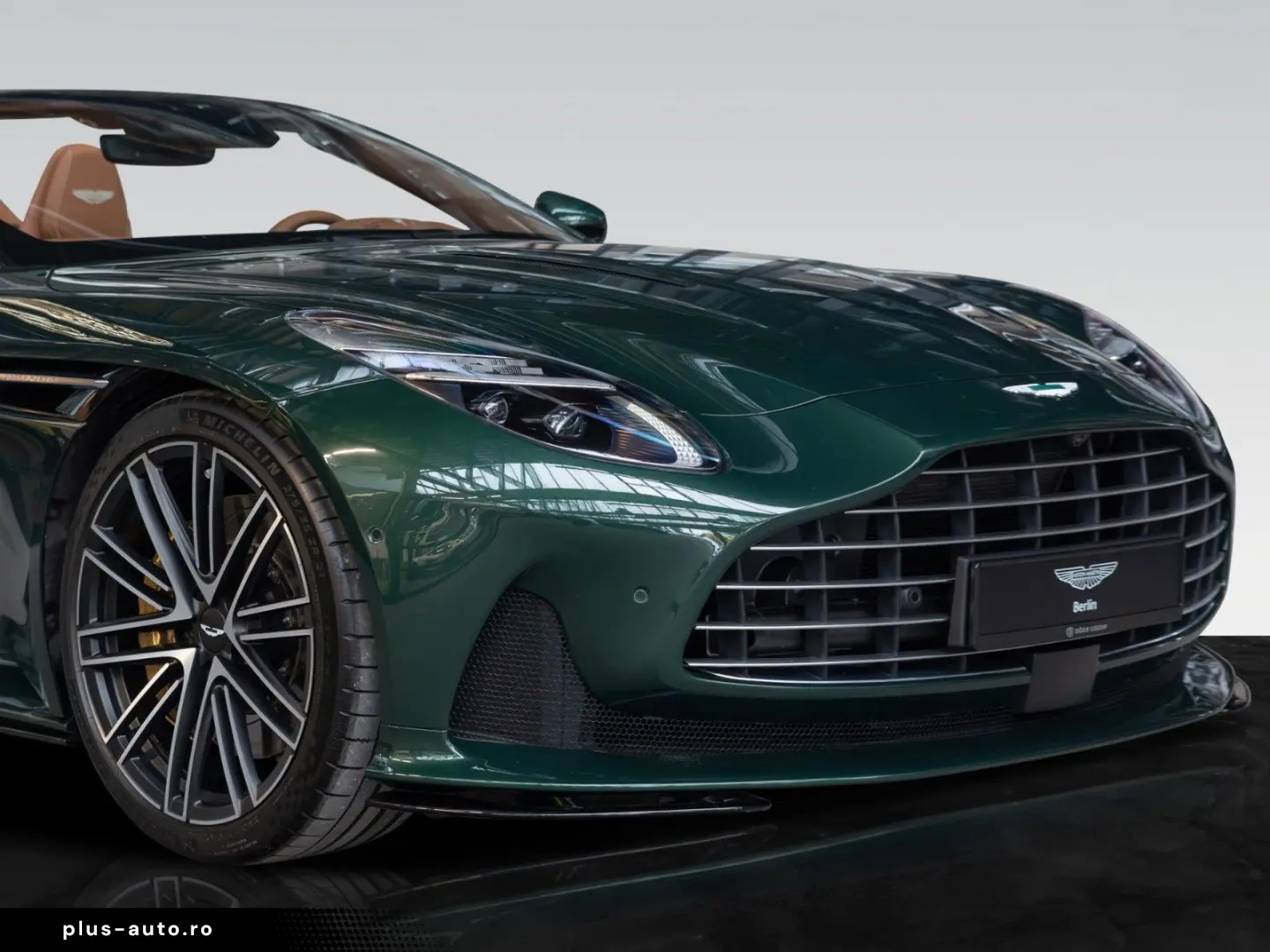 ASTON MARTIN DB12 Volante   Q-Buckinghamshire   Q-Interior