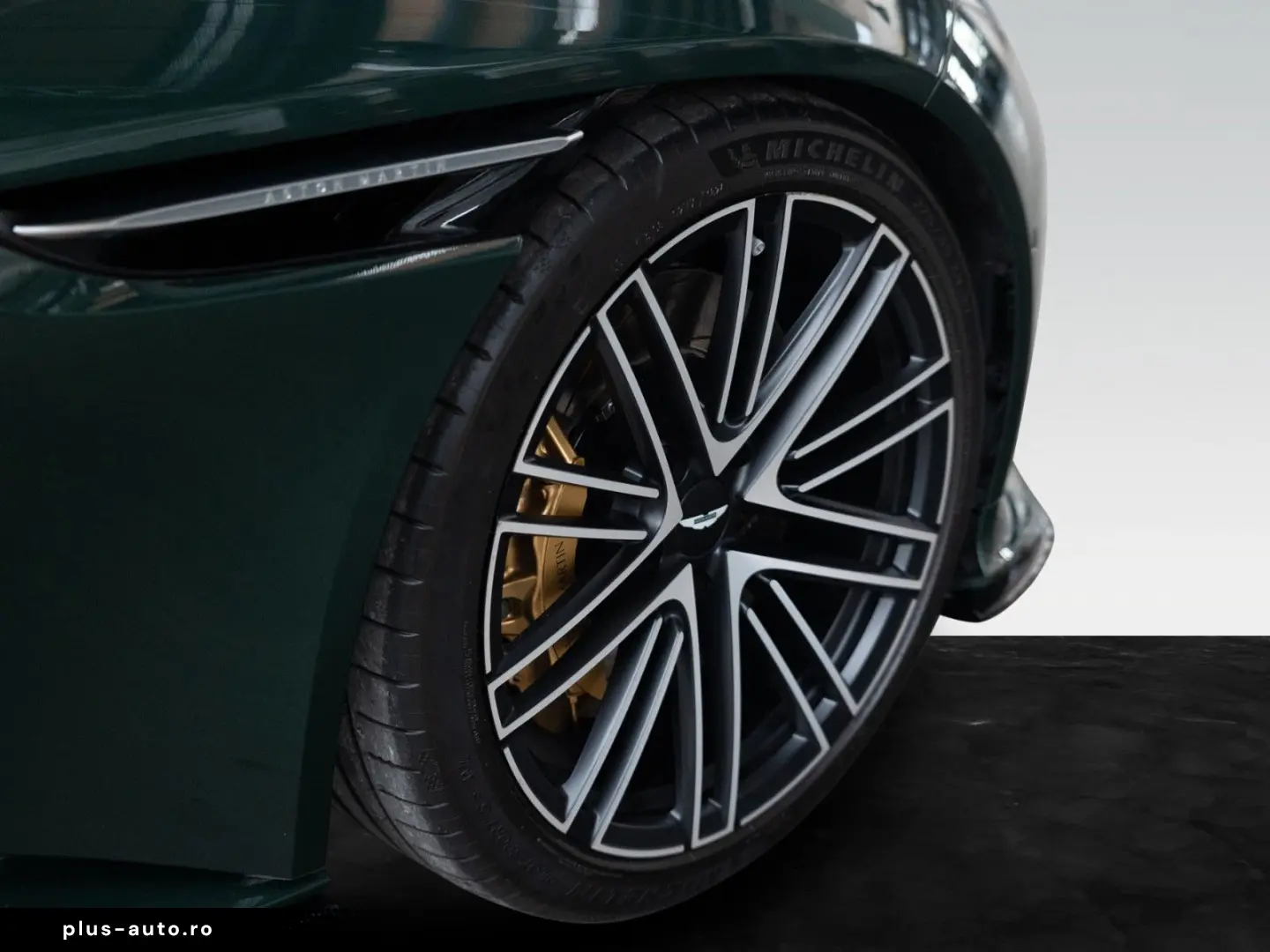 ASTON MARTIN DB12 Volante   Q-Buckinghamshire   Q-Interior