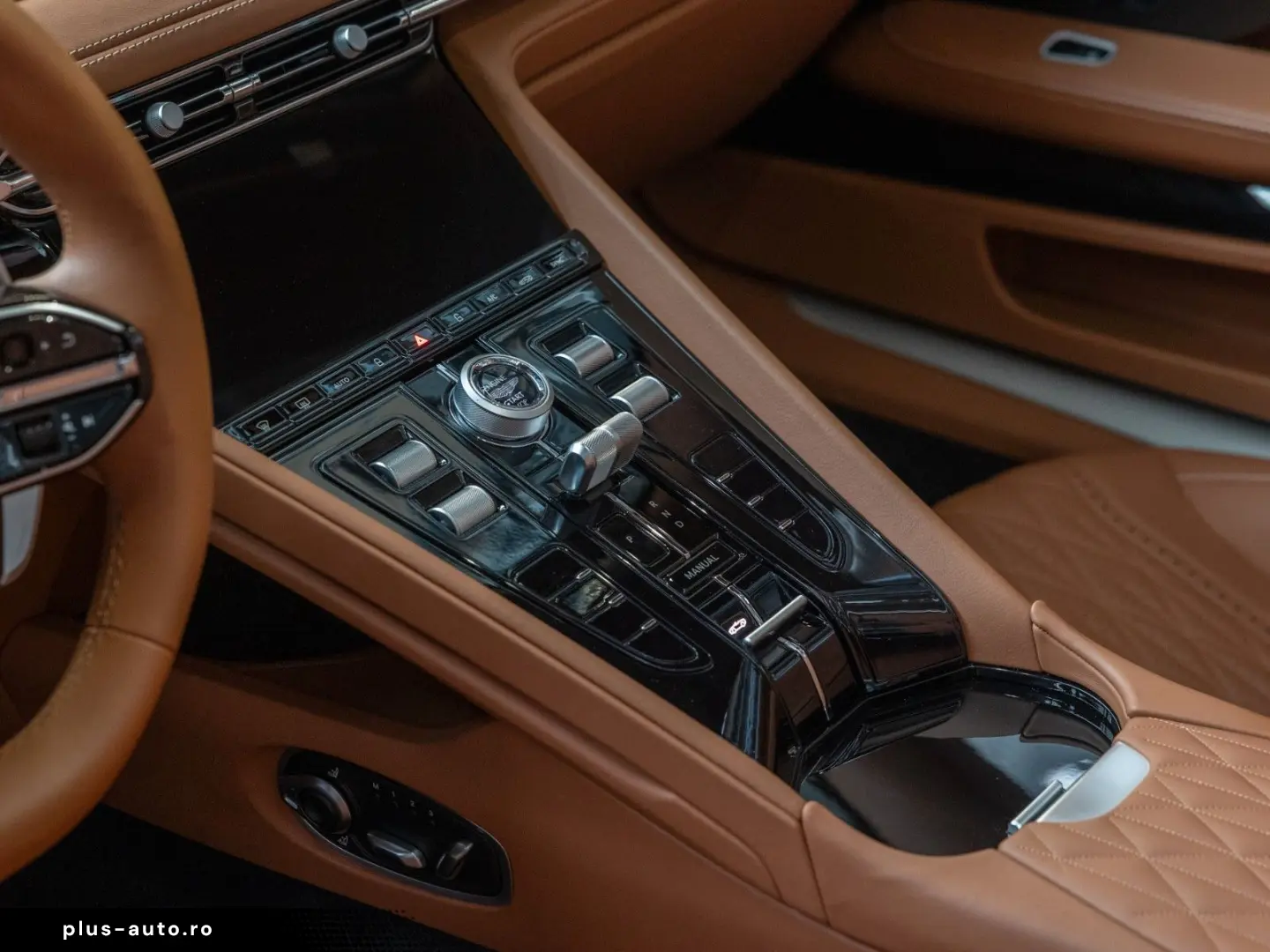 ASTON MARTIN DB12 Volante   Q-Buckinghamshire   Q-Interior
