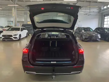 MERCEDES-BENZ E 300 T de 4M Ava SuperScreen Distr AH&hellip;