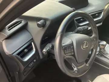 LEXUS UX 250H