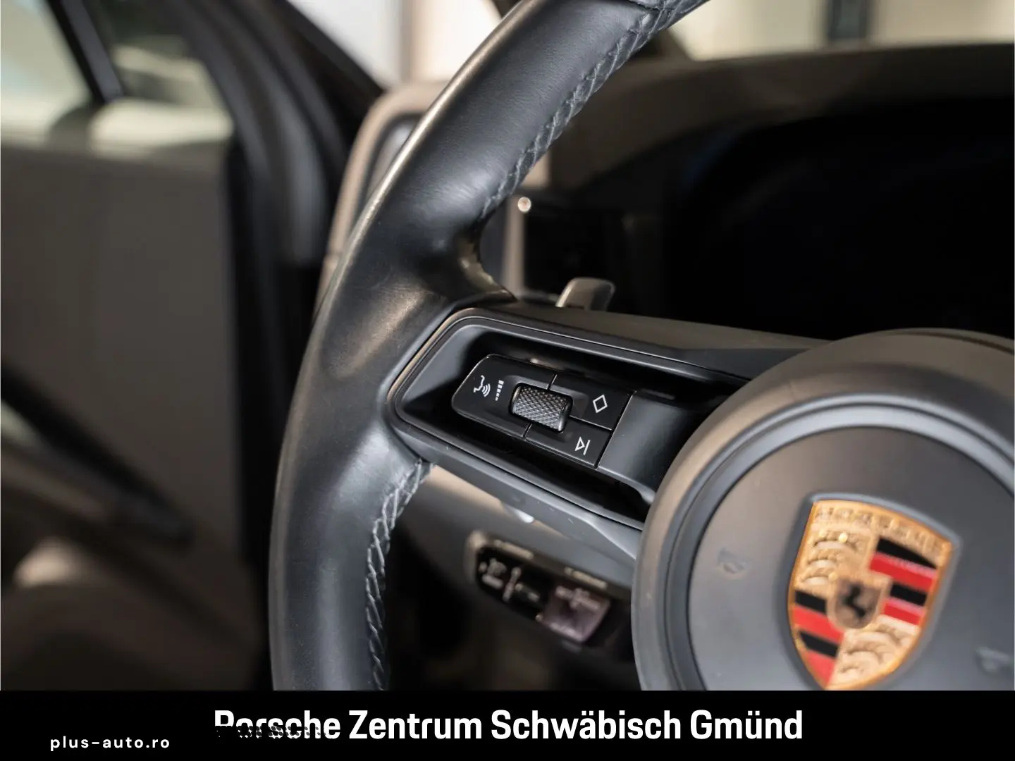 PORSCHE Cayenne InnoDrive Standheizung Surround-View LED