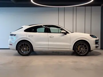 PORSCHE Cayenne 3.0 V6 Tiptronic