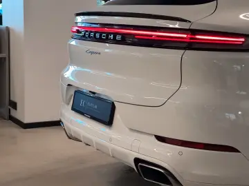 PORSCHE Cayenne 3.0 V6 Tiptronic