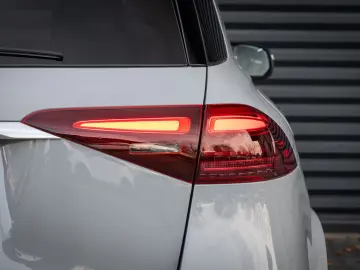 Mercedes-Benz GLE 450 d 4MATIC AMG Line Alpingrau Head-up