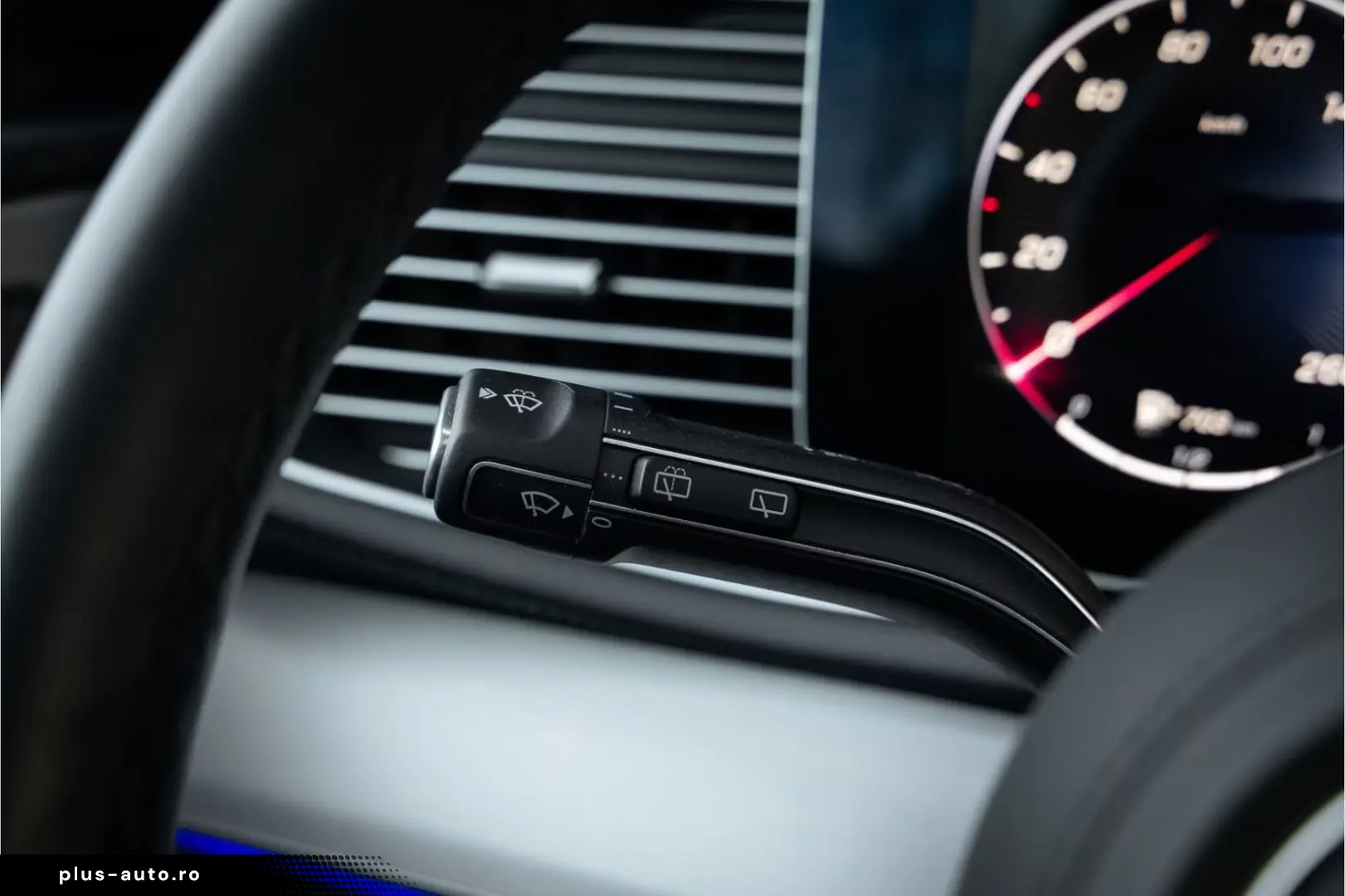 Mercedes-Benz GLE 450 d 4MATIC AMG Line Alpingrau Head-up