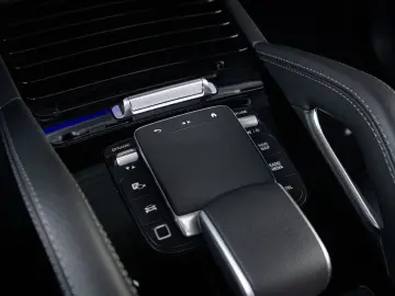 Mercedes-Benz GLE 450 d 4MATIC AMG Line Alpingrau Head-up