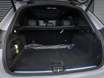 Mercedes-Benz GLE 450 d 4MATIC AMG Line Alpingrau Head-up