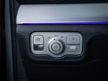 Mercedes-Benz GLE 450 d 4MATIC AMG Line Alpingrau Head-up