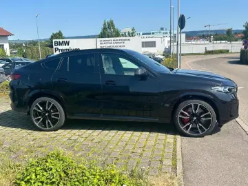 BMW X6 M60i 4.4 Litri xDr. HUD ACC SuView.Sky Lounge