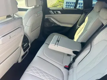 BMW X6 M60i 4.4 Litri xDr. HUD ACC SuView.Sky Lounge