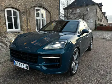 Porsche Cayenne E-Hybrid 18 w seats  BOSE