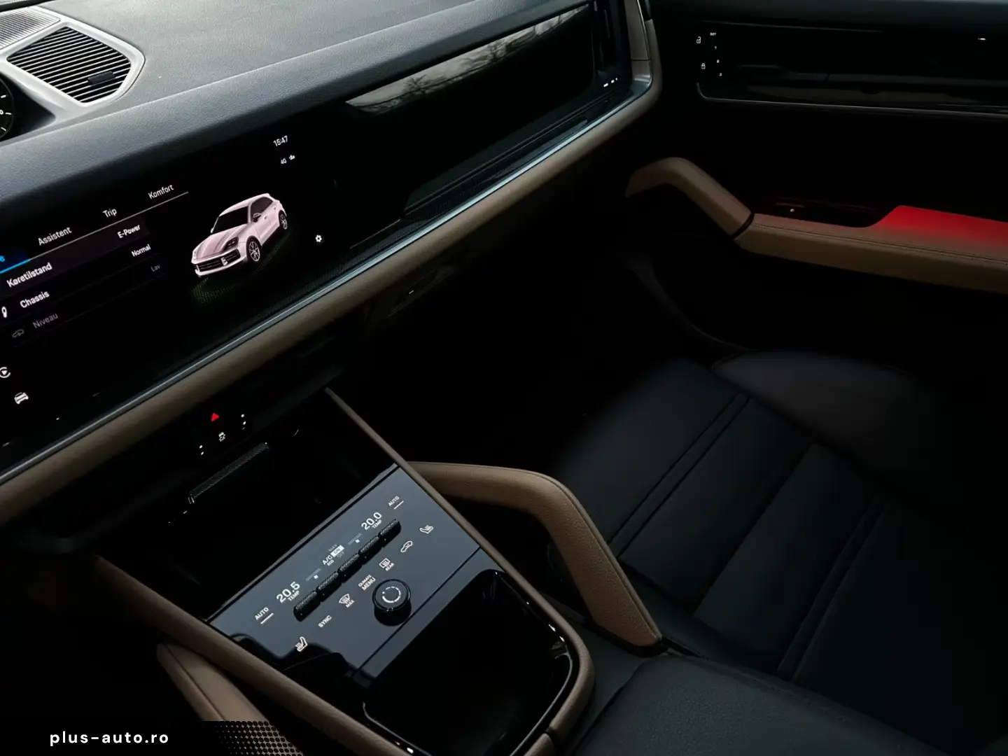 Porsche Cayenne E-Hybrid 18 w seats  BOSE