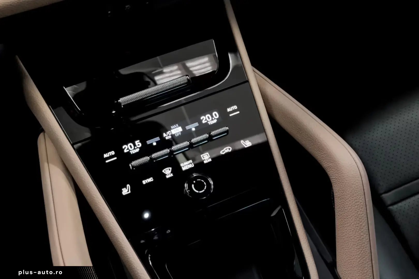 Porsche Cayenne E-Hybrid 18 w seats  BOSE