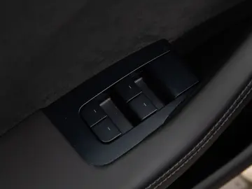 Tesla Model 3 Performance