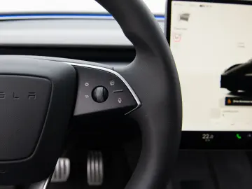 Tesla Model 3 Performance