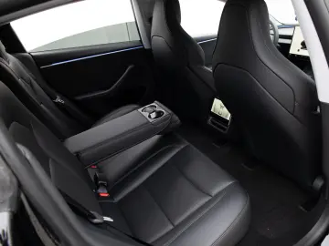 Tesla Model 3 Performance