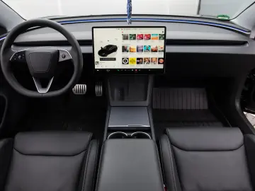 Tesla Model 3 Performance