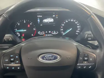 Ford Focus Titanium 2.0 tdci