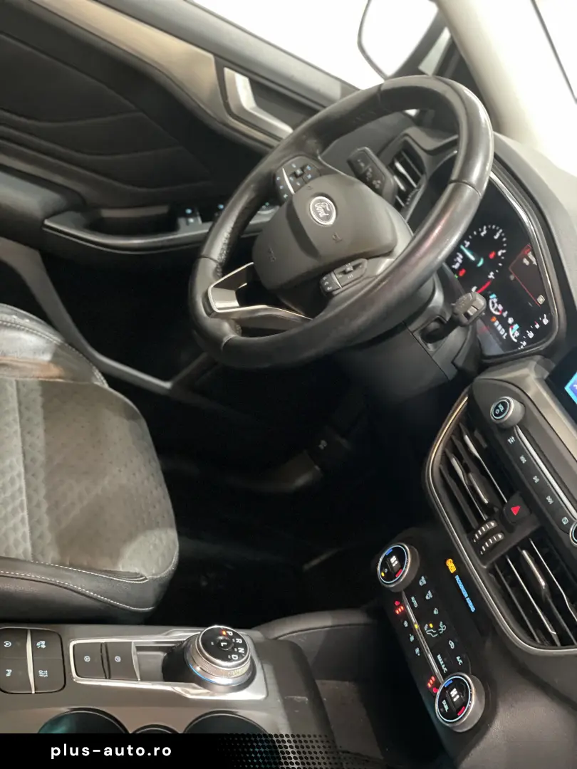 Ford Focus Titanium 2.0 tdci