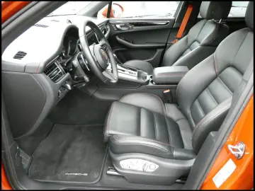 PORSCHE MACAN 2.0
