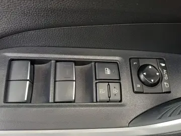 TOYOTA RAV-4 2.5 VVT-iE Hybrid Dynamic 4x4