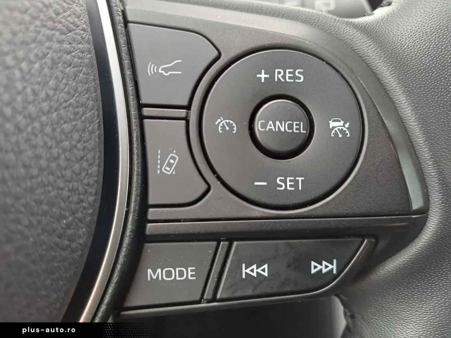 TOYOTA RAV-4 2.5 VVT-iE Hybrid Dynamic 4x4