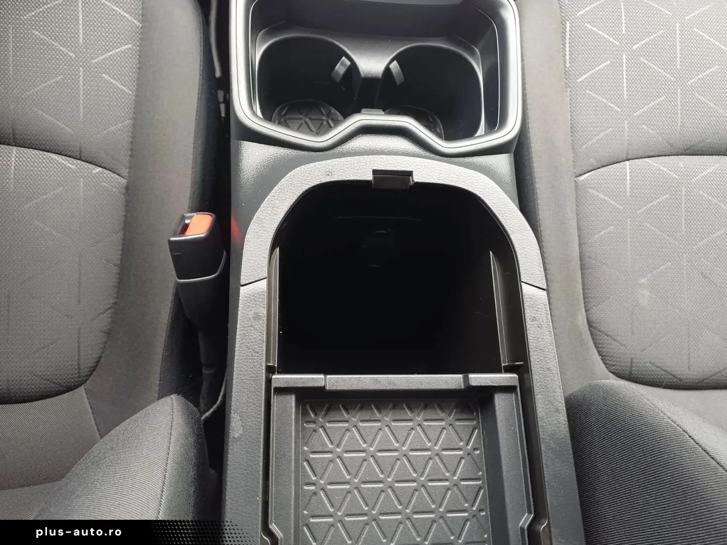 TOYOTA RAV-4 2.5 VVT-iE Hybrid Dynamic 4x4