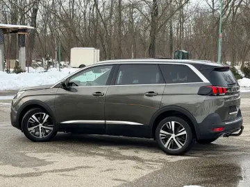 Peugeot 5008 Gen-Ii-2016