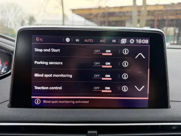 Peugeot 5008 Gen-Ii-2016