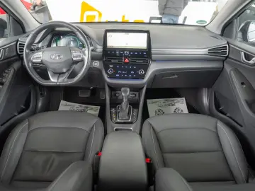 Hyundai Ioniq HYBRID 19