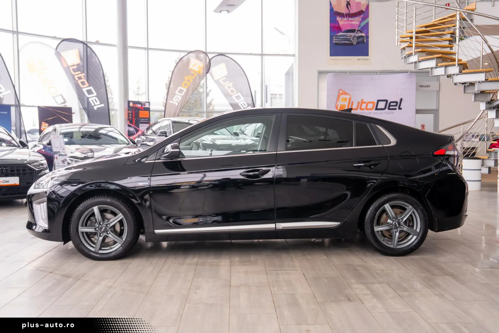 Hyundai Ioniq 1.6 GDI Premium Hybrid