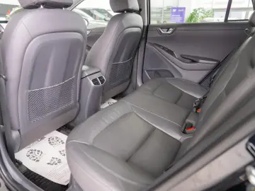 Hyundai Ioniq 1.6 GDI Premium Hybrid