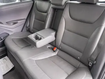 Hyundai Ioniq 1.6 GDI Premium Hybrid